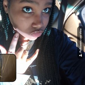 Meet your Posher, Loriah